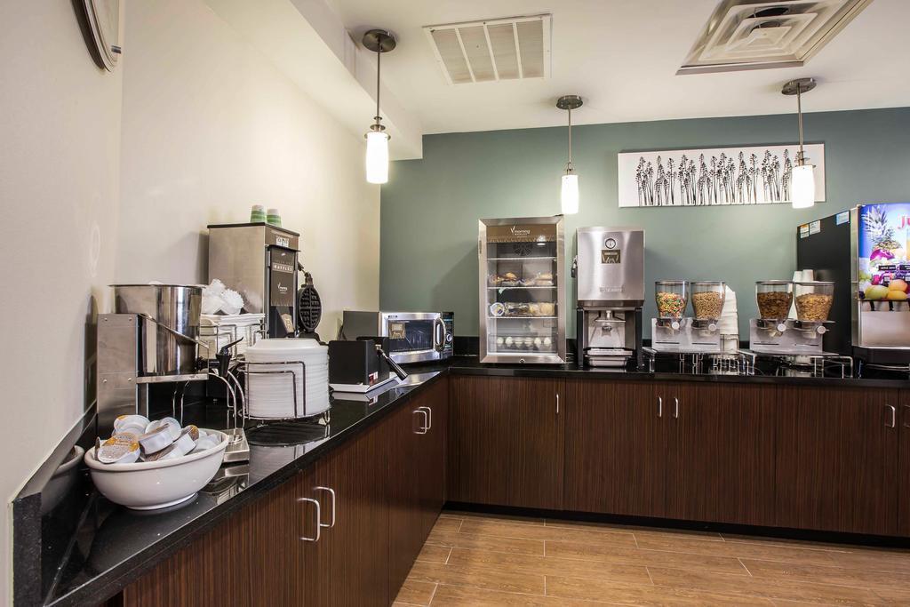 Sleep Inn Greensboro Airport Экстерьер фото