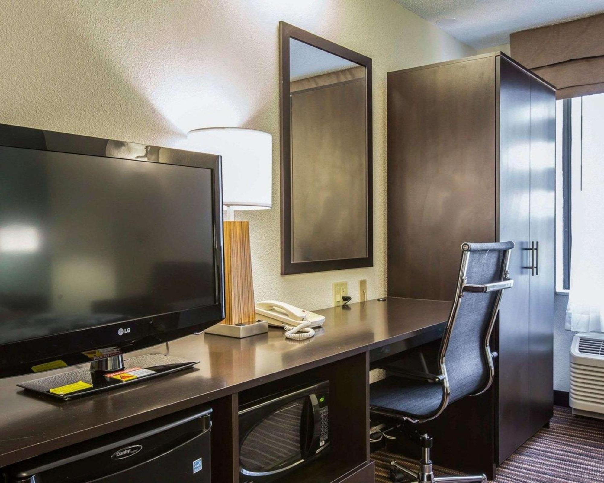 Sleep Inn Greensboro Airport Экстерьер фото