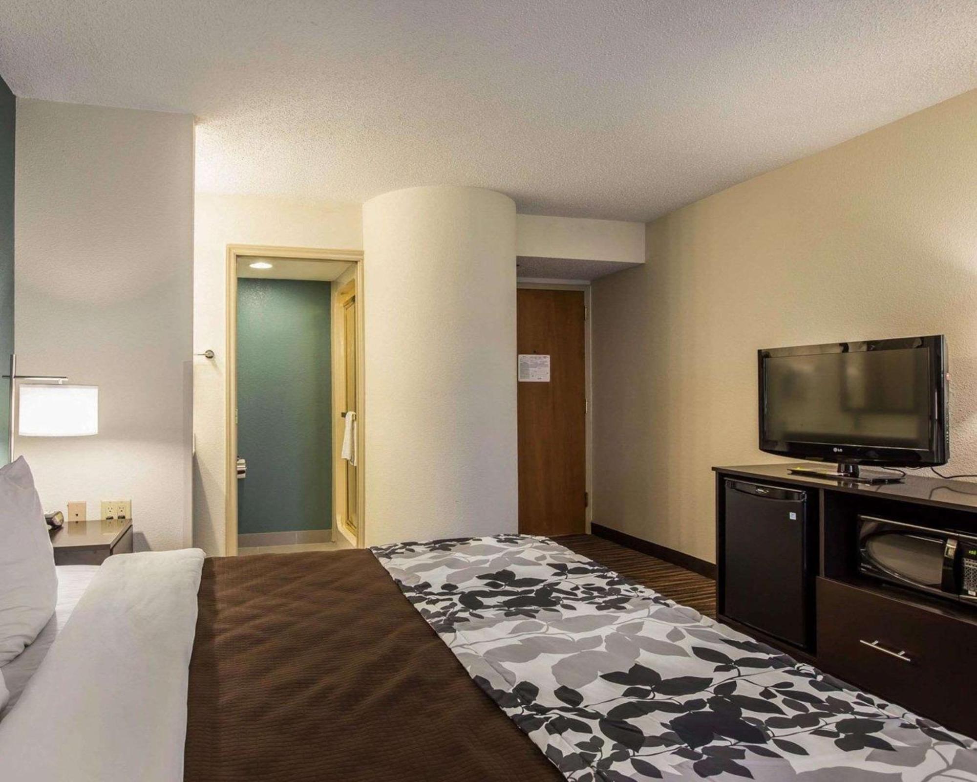 Sleep Inn Greensboro Airport Экстерьер фото