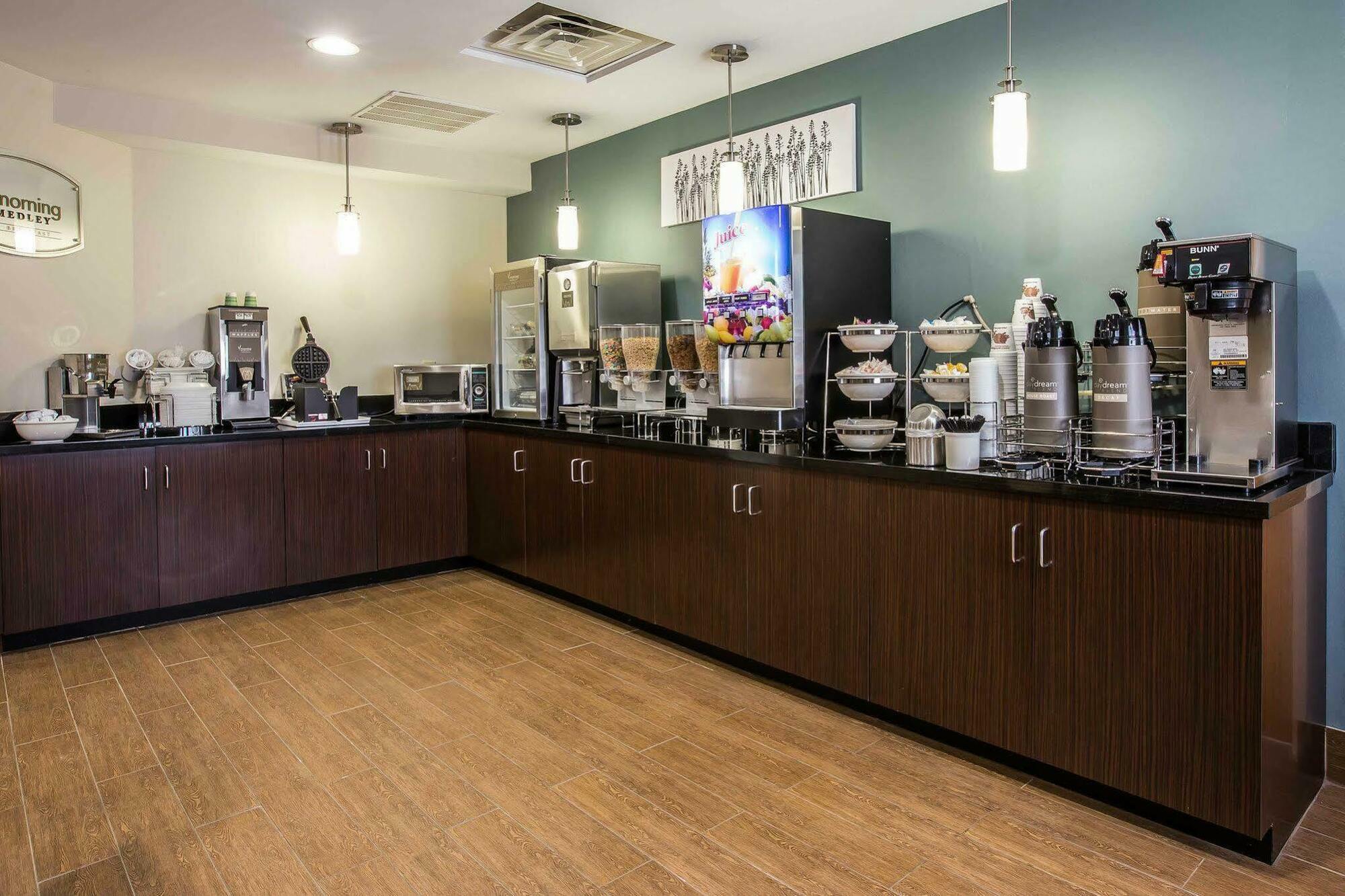 Sleep Inn Greensboro Airport Экстерьер фото