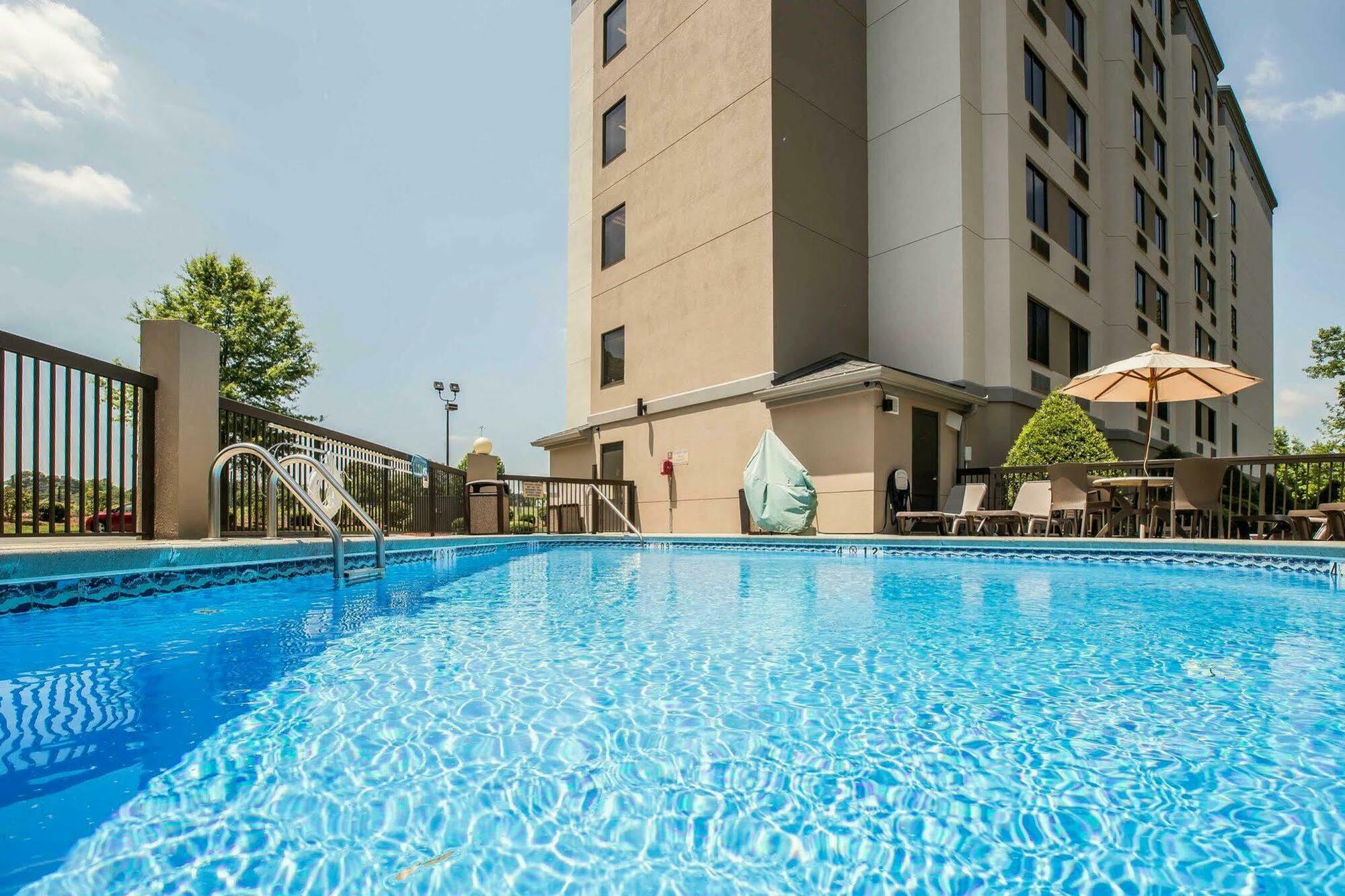 Sleep Inn Greensboro Airport Экстерьер фото